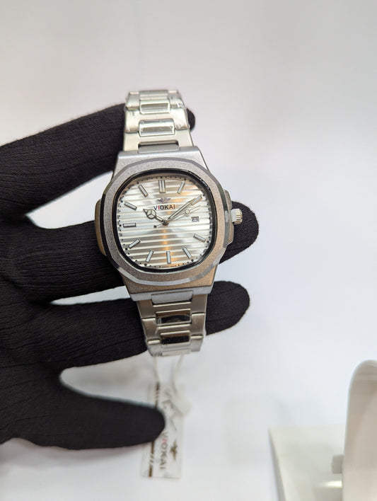 Viokai Silver Stainless Steel Wrist Watch with Date Display – Classic Analog Men’s Timepiece