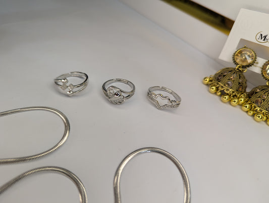 ✨ DEAL 1 – Elegant Jewelry Set (3 Rings + Necklace + Bracelet)
