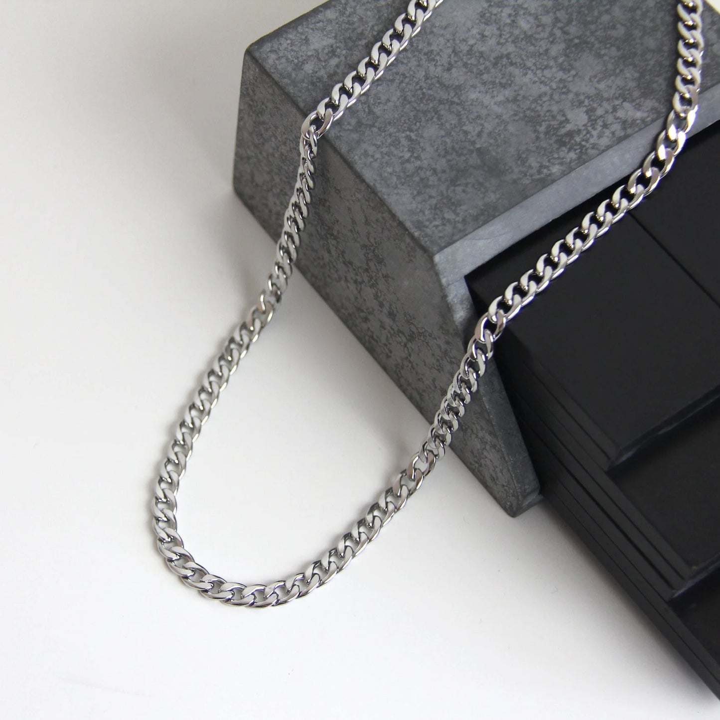 Stainless Steel Chunky Curb Chain – 6mm