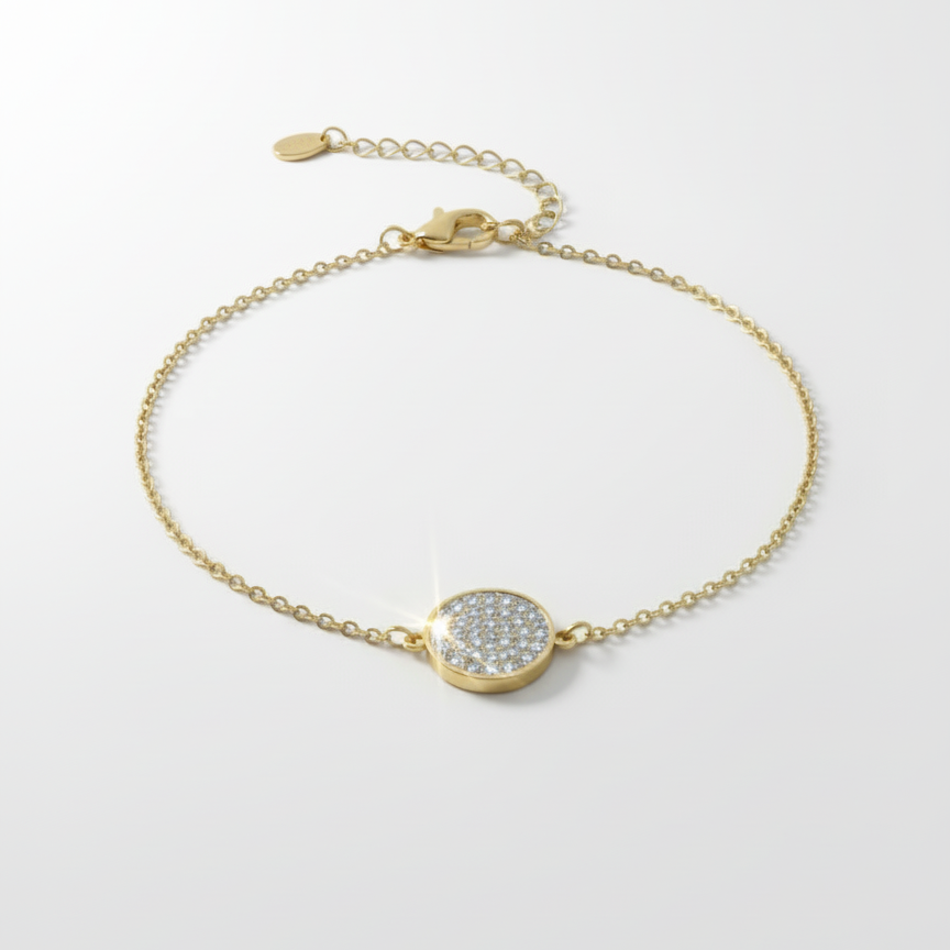 Elegant Gold Bracelet with Diamond Pavé